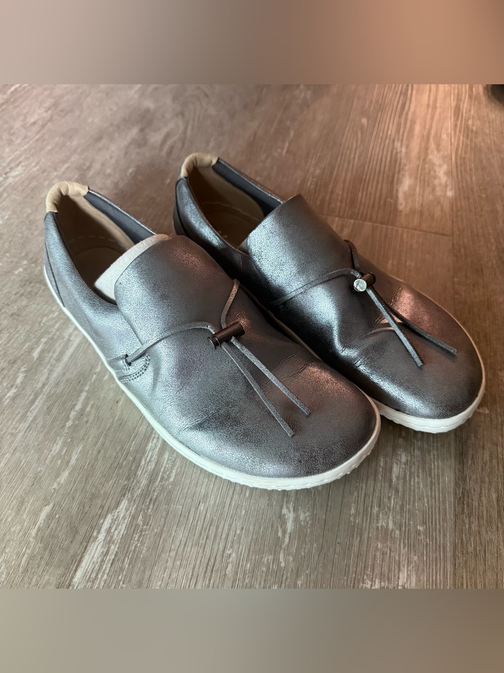 Vivobarefoot Ra Slip On Shoes in Silver metallic Womens EU 42/US 11 EUC
